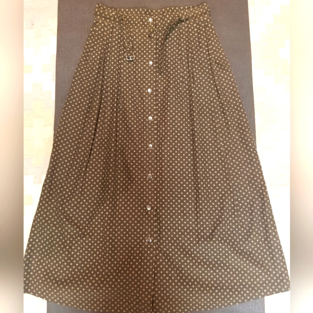 Vintage high waist skirt